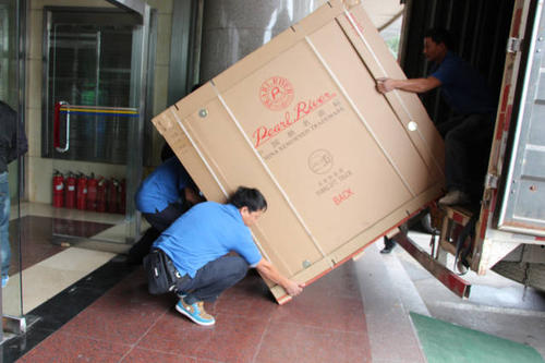 广南钢琴贵重工艺品无忧运